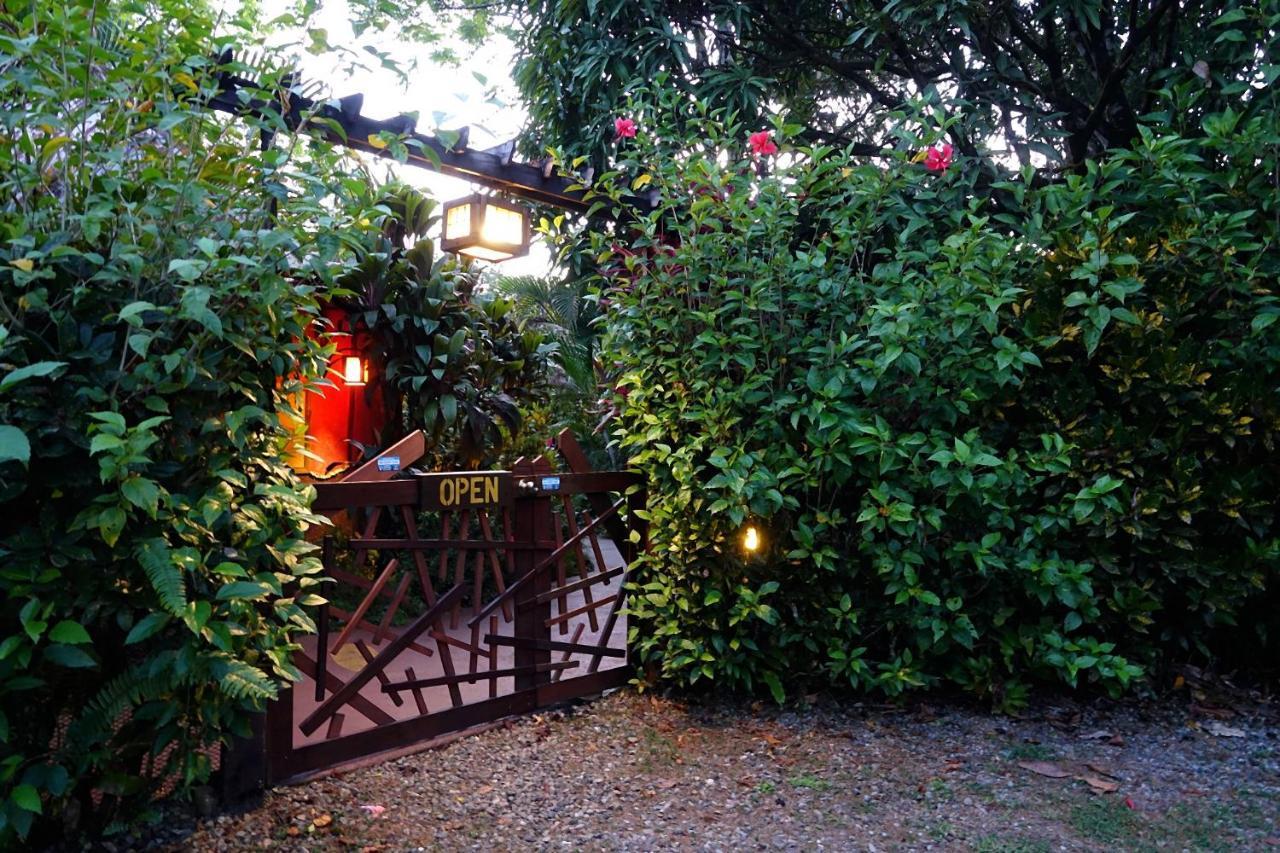 Dos Casitas *