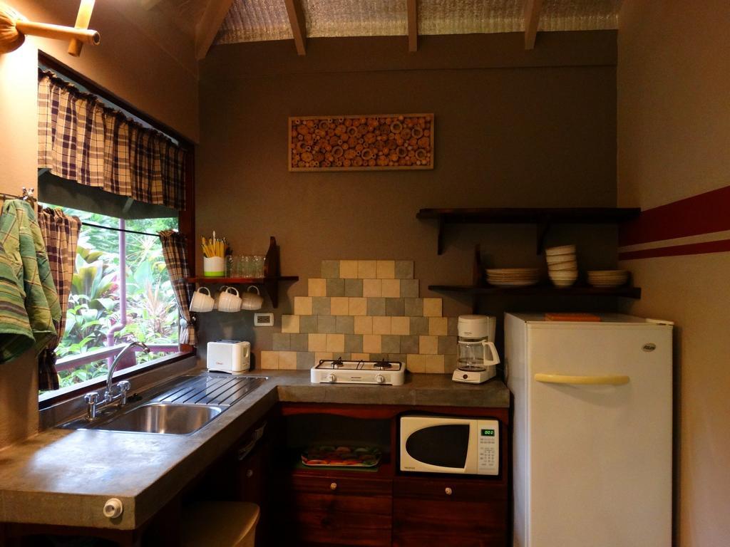 Dos Casitas Lodge *