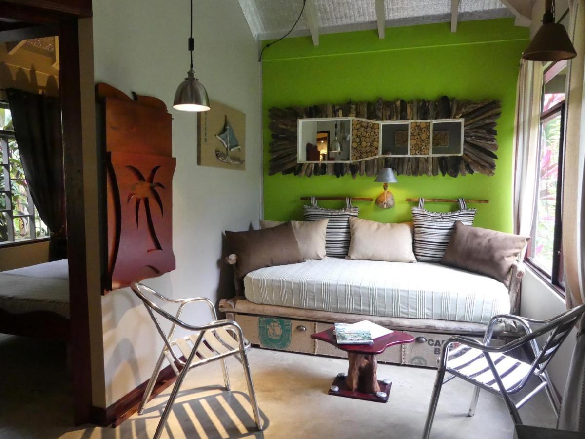 Dos Casitas Lodge